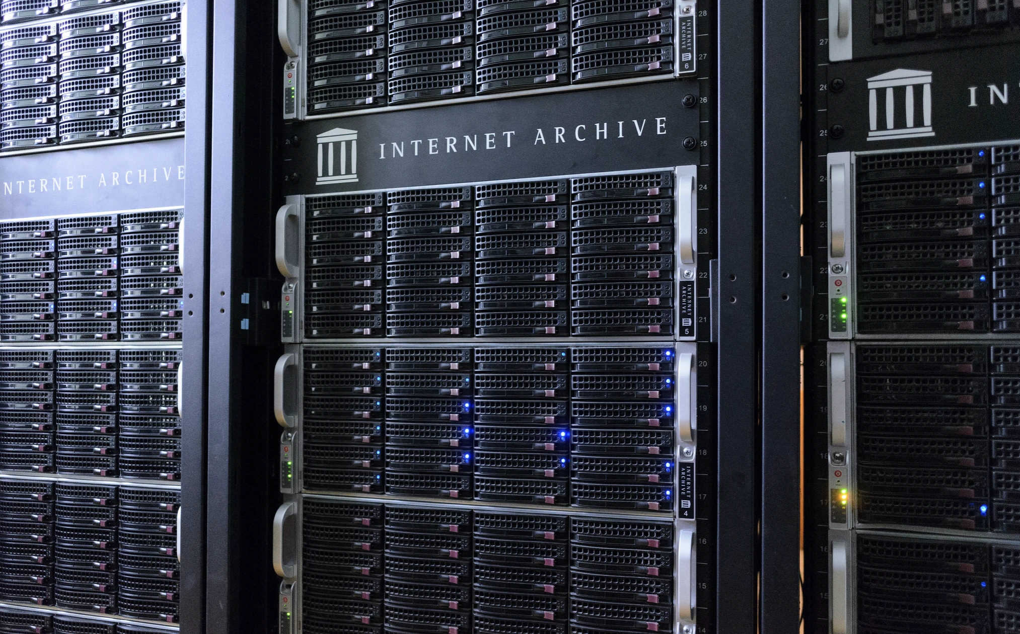 Internet Archive Lijdt Onder Cyberaanvallen, Hackers Sturen Emails