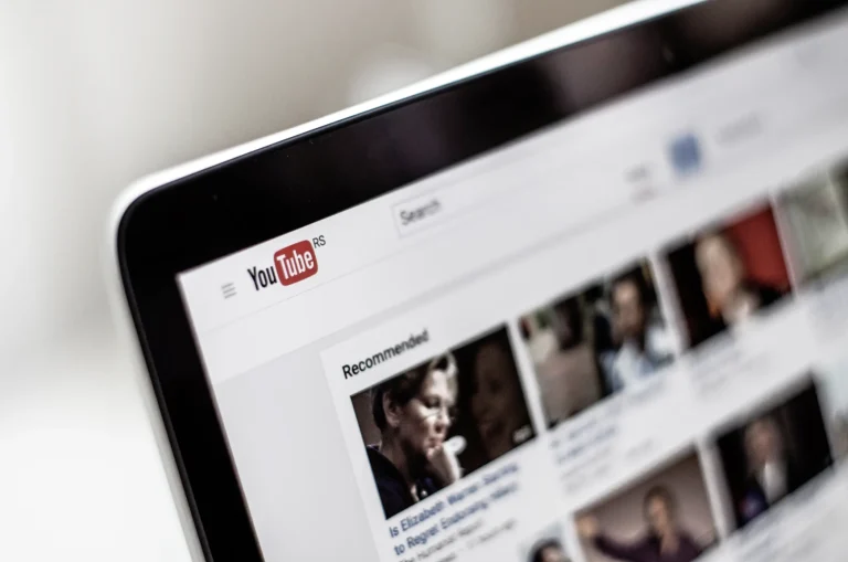 Hackers Chanteren YouTubers om Malware te Verspreiden