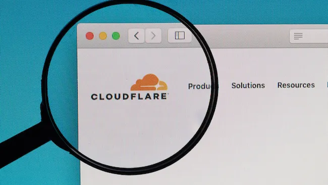 AI Doolhof: Cloudflare’s Nieuwe Tool Misleidt AI Crawlers Met Nep Webpagina’s